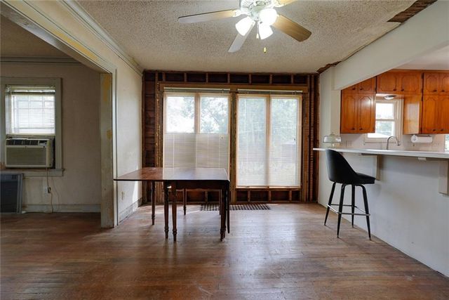 1732 S Arlington Avenue, Independence, MO 64052