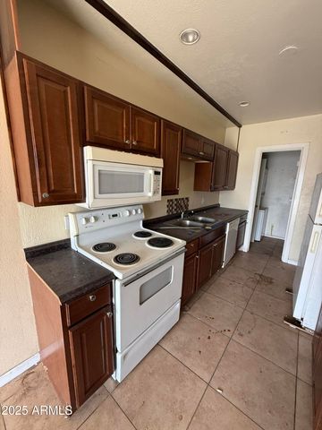 2522 W Palo Verde Drive, Phoenix, AZ 85017