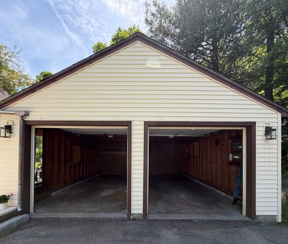 120 Carriage Hill Road, Brattleboro, VT 05301