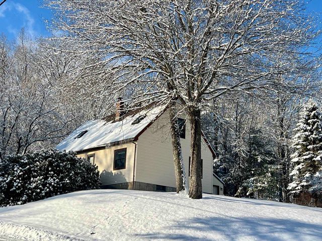 120 Carriage Hill Road, Brattleboro, VT 05301