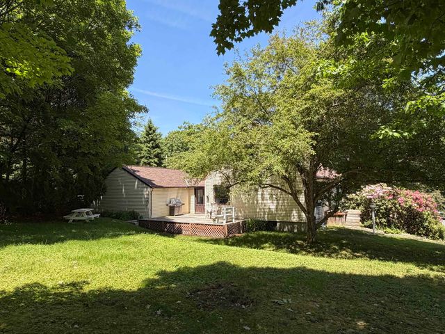 120 Carriage Hill Road, Brattleboro, VT 05301
