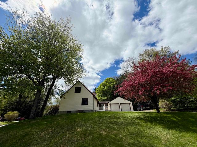120 Carriage Hill Road, Brattleboro, VT 05301