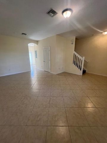211 E Thatch Palm Circle, Jupiter, FL 33458