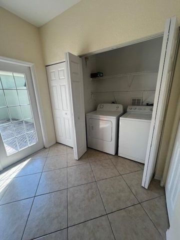 211 E Thatch Palm Circle, Jupiter, FL 33458