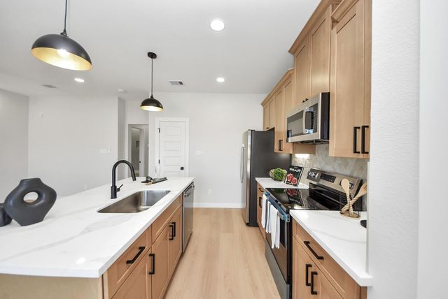 9826 Nedwald Street, Houston, TX 77029