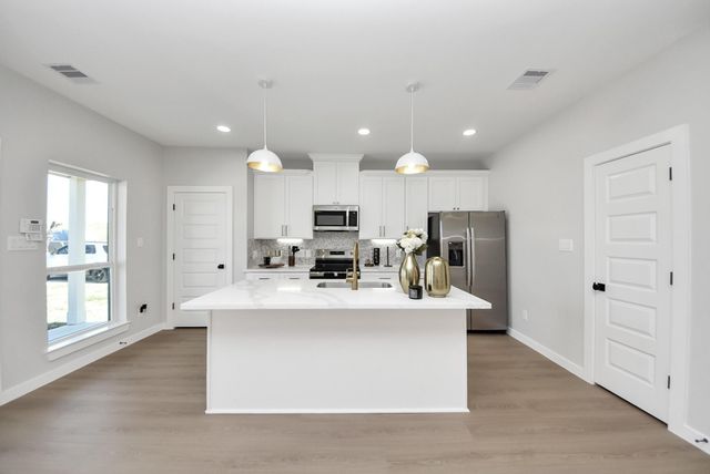 9826 Nedwald Street, Houston, TX 77029