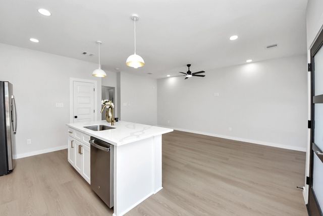 9826 Nedwald Street, Houston, TX 77029