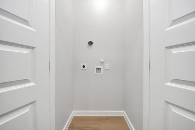 9826 Nedwald Street, Houston, TX 77029