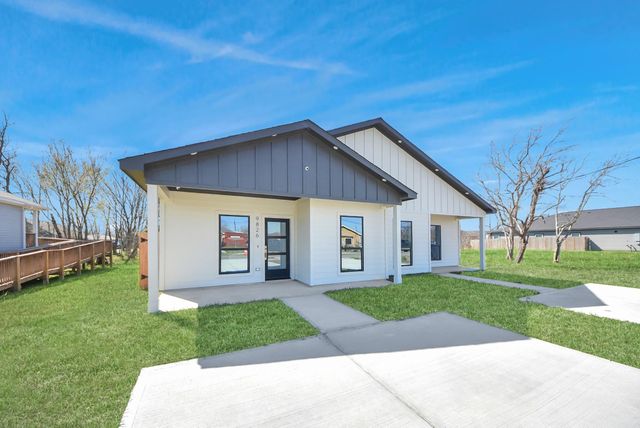 9826 Nedwald Street, Houston, TX 77029