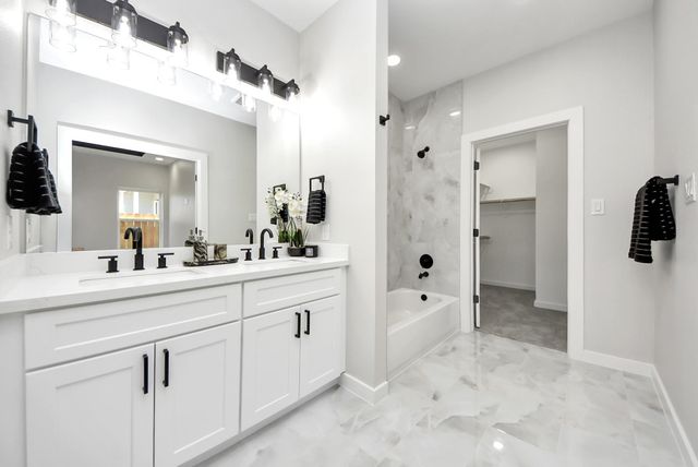 9826 Nedwald Street, Houston, TX 77029