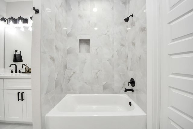 9826 Nedwald Street, Houston, TX 77029