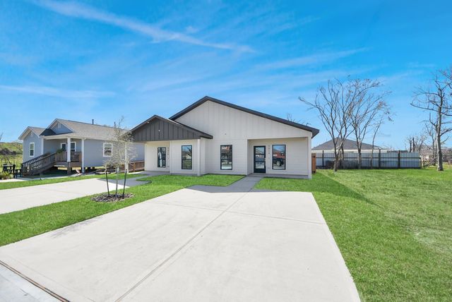 9826 Nedwald Street, Houston, TX 77029