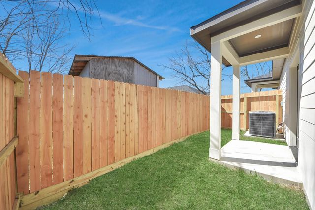 9826 Nedwald Street, Houston, TX 77029