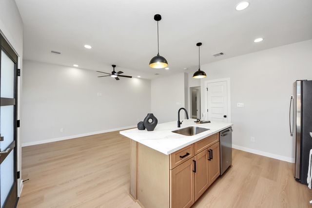 9826 Nedwald Street, Houston, TX 77029