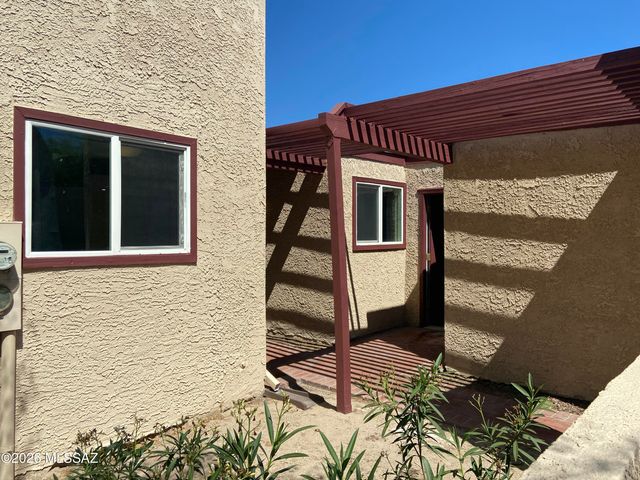 6319 N Camino Los Mochis, Tucson, AZ 85718