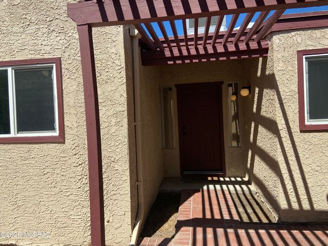 6319 N Camino Los Mochis, Tucson, AZ 85718