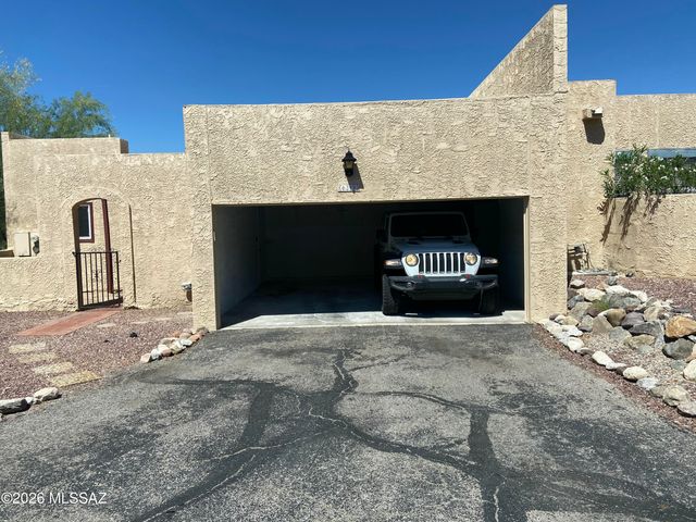 6319 N Camino Los Mochis, Tucson, AZ 85718