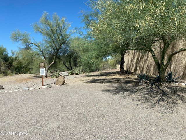 6319 N Camino Los Mochis, Tucson, AZ 85718