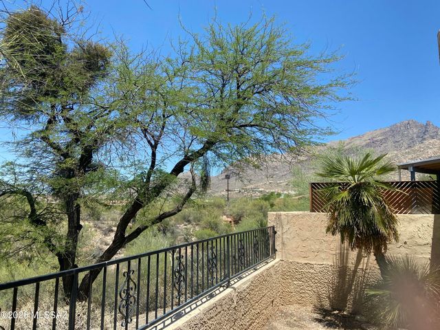 6319 N Camino Los Mochis, Tucson, AZ 85718