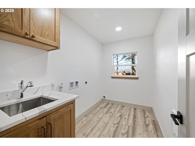 79579 ABBOTT Ln, Cottage Grove, OR 97424