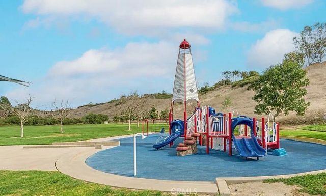 25 Portland, Laguna Niguel, CA 92677