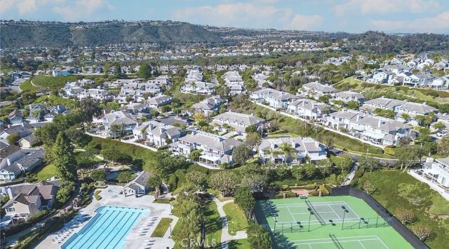 25 Portland, Laguna Niguel, CA 92677