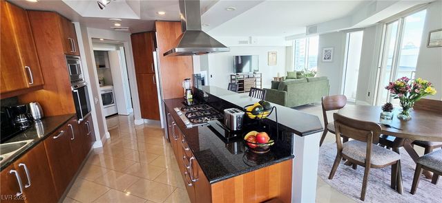 2747 Paradise Road 2206, Las Vegas, NV 89109