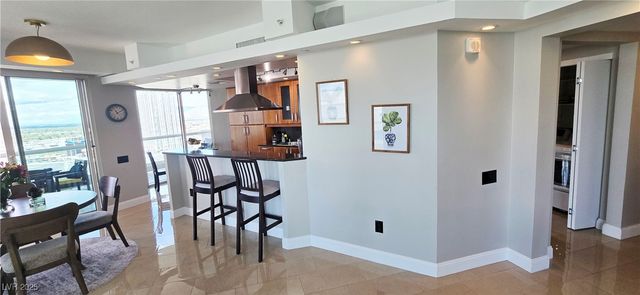 2747 Paradise Road 2206, Las Vegas, NV 89109