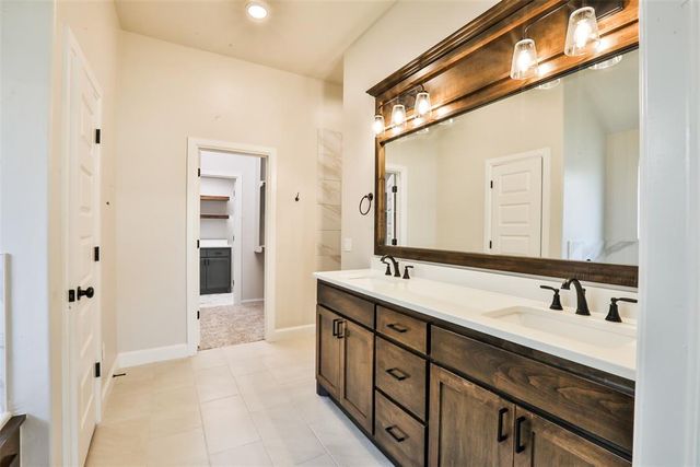9301 SW 44th Terrace, Oklahoma City, OK 73179