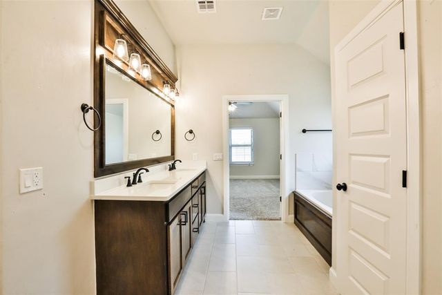 9301 SW 44th Terrace, Oklahoma City, OK 73179