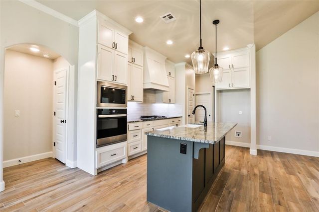 9301 SW 44th Terrace, Oklahoma City, OK 73179