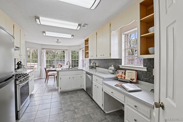 821 Sweet Ridge Road, Prattville, AL 36066