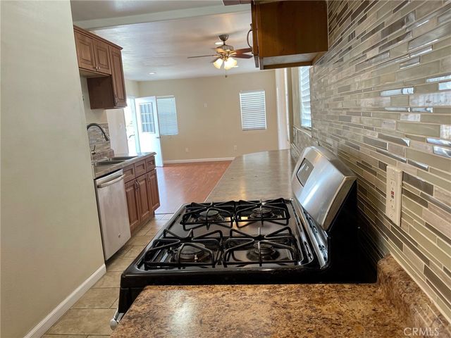 15142 Georgia Avenue, Paramount, CA 90723