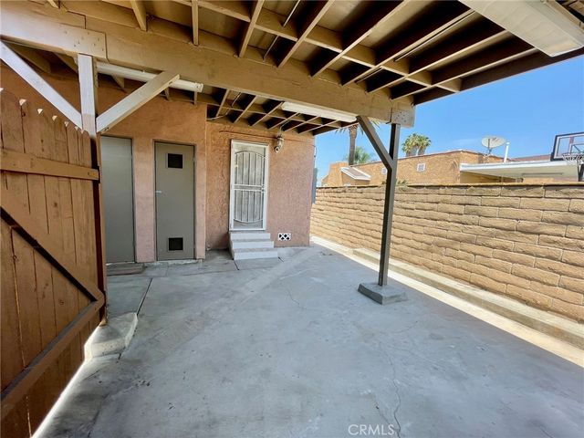 15142 Georgia Avenue, Paramount, CA 90723