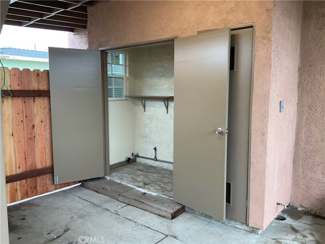 15142 Georgia Avenue, Paramount, CA 90723