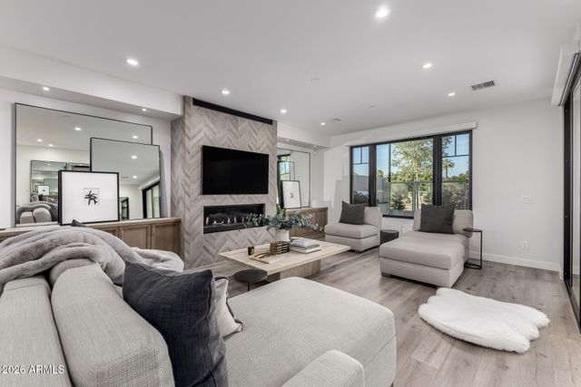 6500 E CAMELBACK Road 1010, Scottsdale, AZ 85251