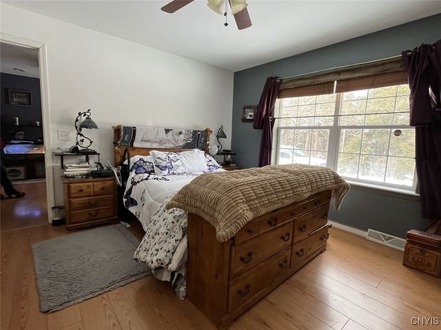 41 Hogs Back Road, Hastings, NY 13076