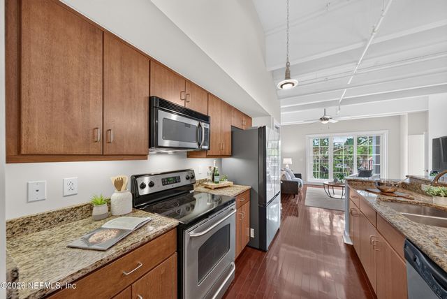 1661 RIVERSIDE Avenue 313, Jacksonville, FL 32204