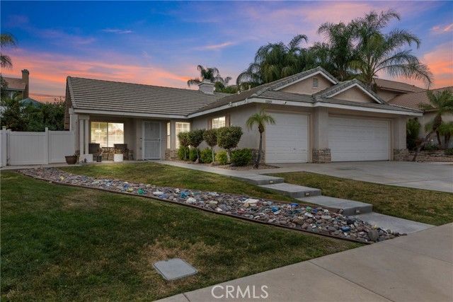 32009 Bourges, Lake Elsinore, CA 92530