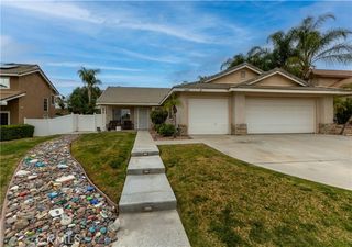 32009 Bourges, Lake Elsinore, CA 92530