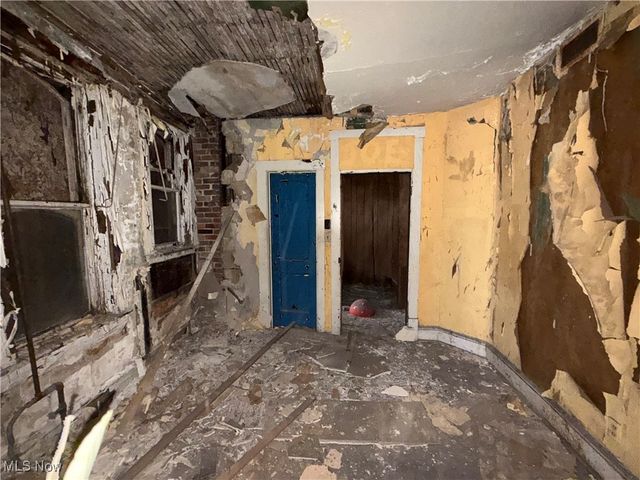 606 Commercial Street, Mingo Junction, OH 43938