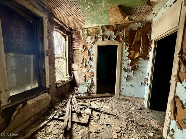 606 Commercial Street, Mingo Junction, OH 43938