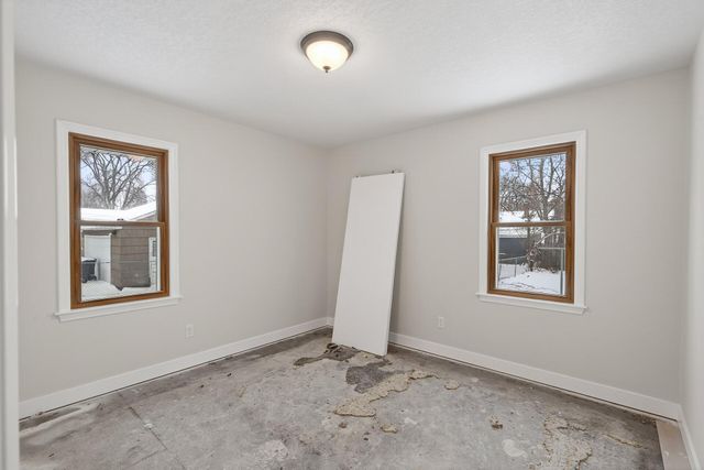 4916 Newton Avenue N, Minneapolis, MN 55430