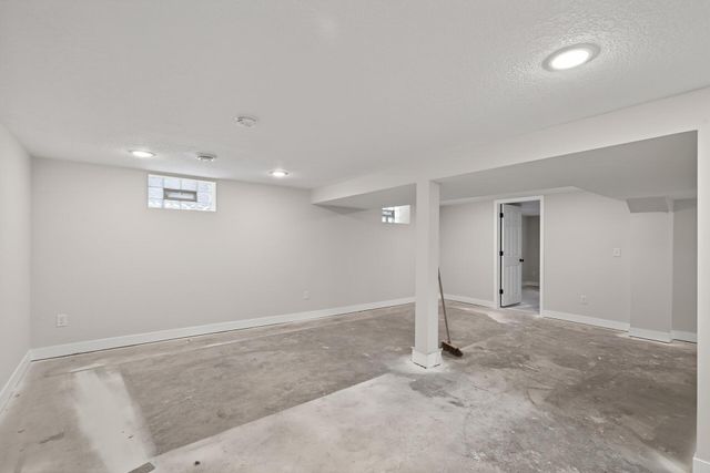 4916 Newton Avenue N, Minneapolis, MN 55430