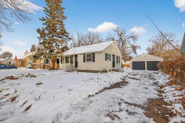 4916 Newton Avenue N, Minneapolis, MN 55430