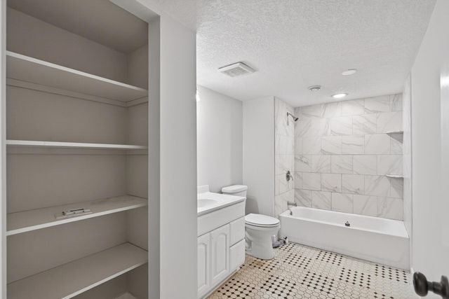 4916 Newton Avenue N, Minneapolis, MN 55430