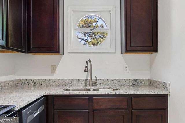 5400 Roswell Road G5, Atlanta, GA 30342