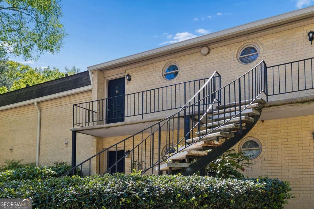 5400 Roswell Road G5, Atlanta, GA 30342