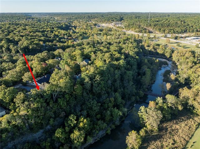 3 Fenchurch Lane, Bella Vista, AR 72715