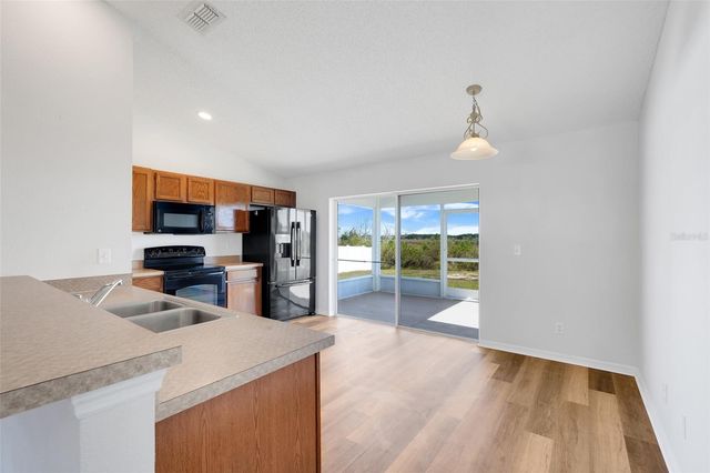 1009 BLUEGRASS DRIVE, Groveland, FL 34736